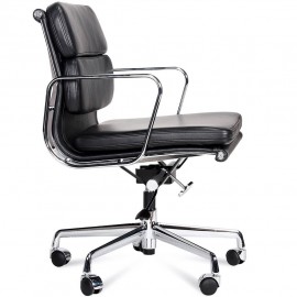 Replica Aluminum EA217 office chair by Charles & Ray Eames.